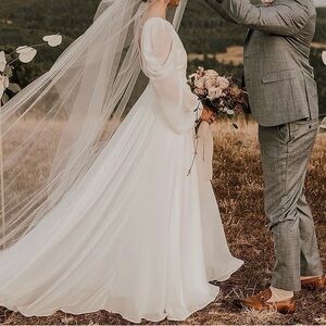 Reev Bridal Wedding Gown